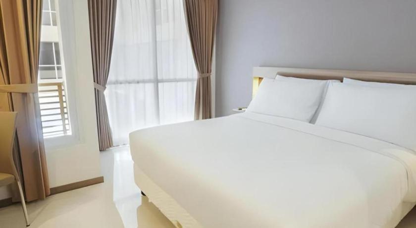 My Tower Hotel Surabaya Buitenkant foto
